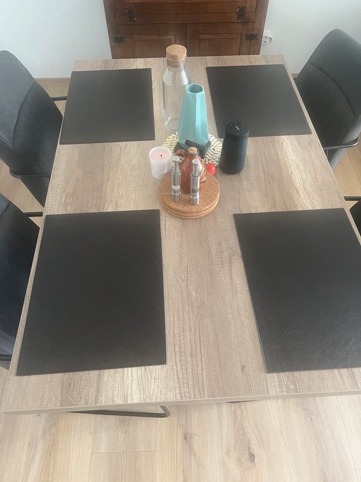 Hoffner Ess Tisch 140*90 cm in Düsseldorf