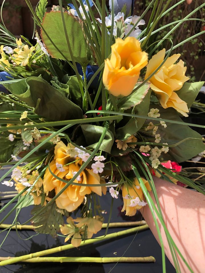 Diverse Kunstblumen Blumen 30 Stück in Pegnitz