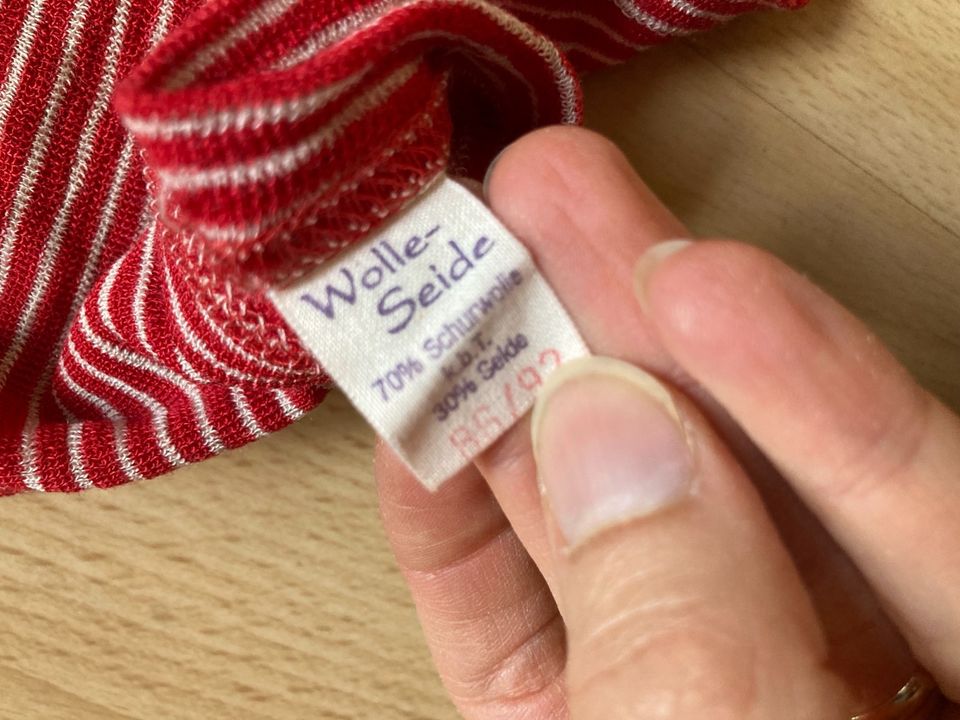 Langarmshirt Cosilana Wolle Seide rot geringelt 86/92 in Bühlertal
