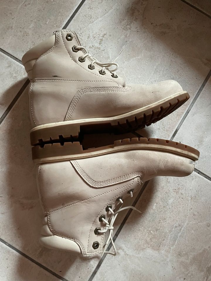 Timberland Boots in Höhfröschen