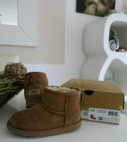 Orig. Ugg Classic Mini Lammfell Boots Gr.30 chestnut OVP Bochum - Bochum-Südwest Vorschau