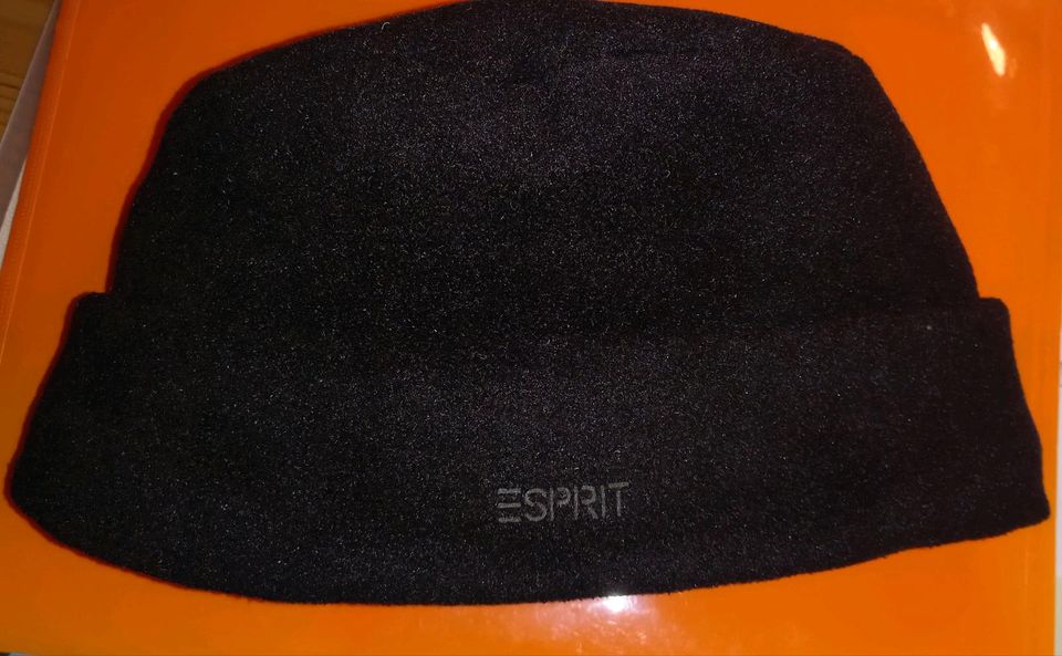 ♻️ Esprit*-Damenmütze: kuschelig, schick & warm ♻️ in Bad Bramstedt