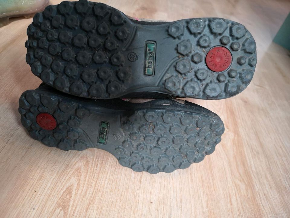 Outdoor Schuhe/ Trekking Schuhe Größe 32 in Solingen