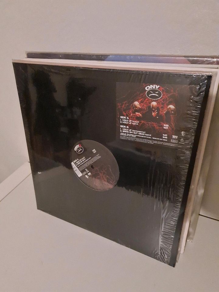 Onyx-12" vinyl Top in Hamburg