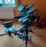 Roland TD-8 Drum komplettes Drum Set Nordrhein-Westfalen - Moers Vorschau