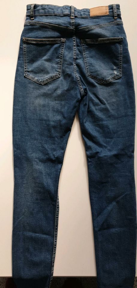 Jeans  Gr.38 Pull & Bear in Titz
