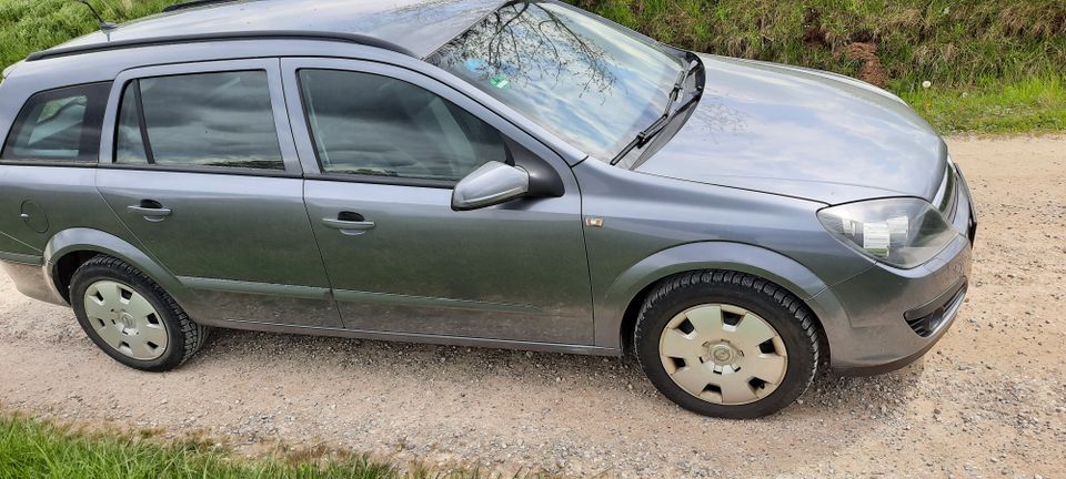 Opel Astra h 1.9dti in Burgau