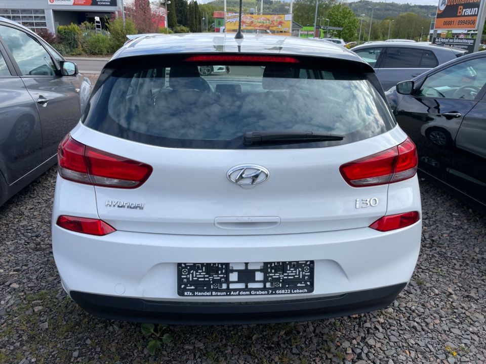 Hyundai i30 Pure in Lebach