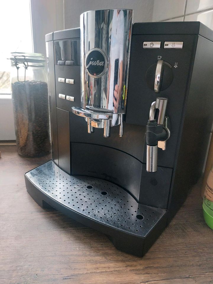 Jura Kaffeevollautomat in Neuss
