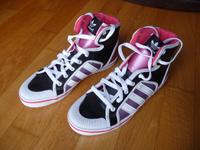 Adidas Sneaker Honey Hoop Schwarz Pink Gr. 40 UK 6,5 NEU Bayern - Übersee Vorschau