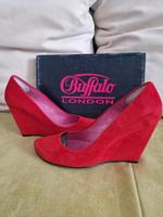 BUFFALO Pumps Schuhe  Gr. 40, wie NEU Niedersachsen - Hameln Vorschau