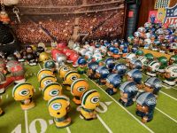 NFL Mini-Figuren USA Football Chiefs Lions Vikings Seahawks LA Niedersachsen - Harpstedt Vorschau