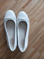 Ballerina in weiß Aachen - Kornelimünster/Walheim Vorschau