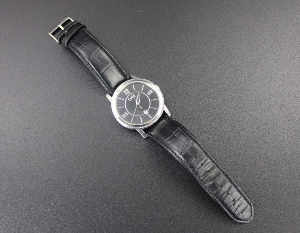 Hugo Boss Uhr Damenuhr Armbanduhr Damen schwarz Leder silber in Duisburg