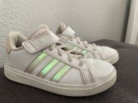 Adidas Turnschuhe Sneaker weiß Gr. 30 Baden-Württemberg - Eppelheim Vorschau