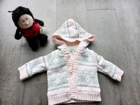 Strickjacke Größe 56, Disney Overall, Wagenanzug Größe 62, Baby Baden-Württemberg - Küssaberg Vorschau