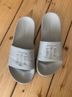 Tommy Hilfiger slides Badelatschen Gr.40 Hannover - Mitte Vorschau