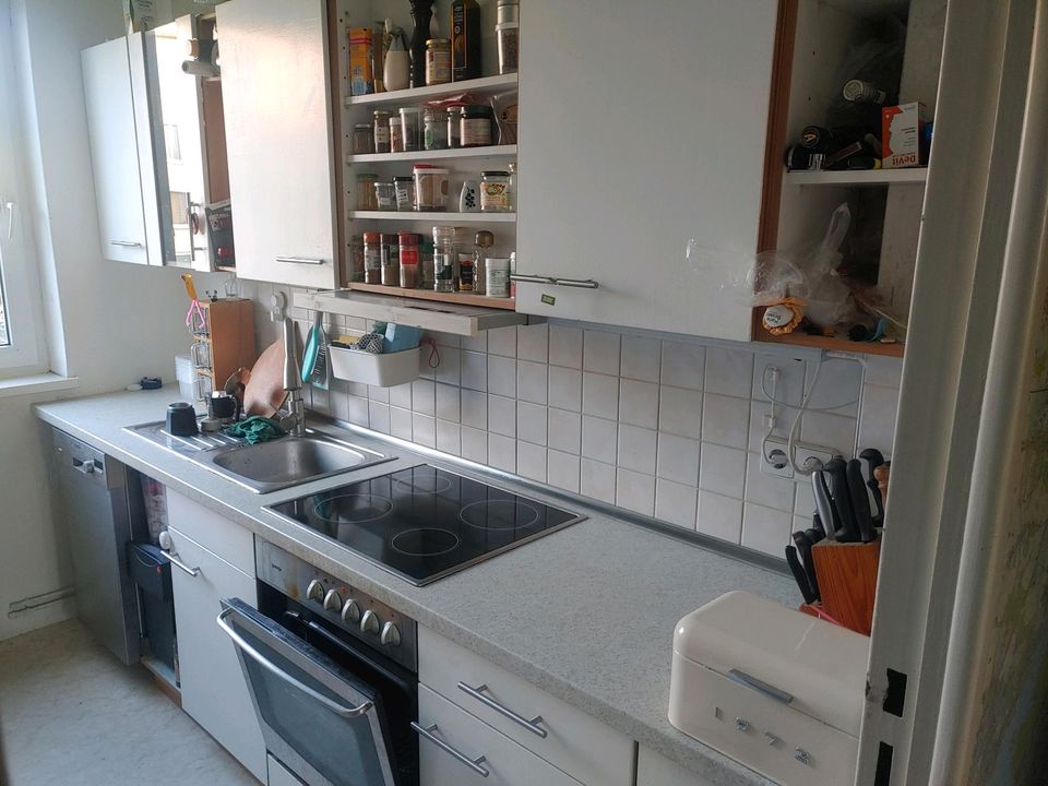 Einbauküche / Küchenmöbel zu verschenken (mit Herd und Ofen) in Berlin
