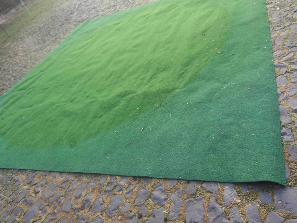 Kunstrasen Rasenteppich mit drainage noppen in Wetter (Hessen)
