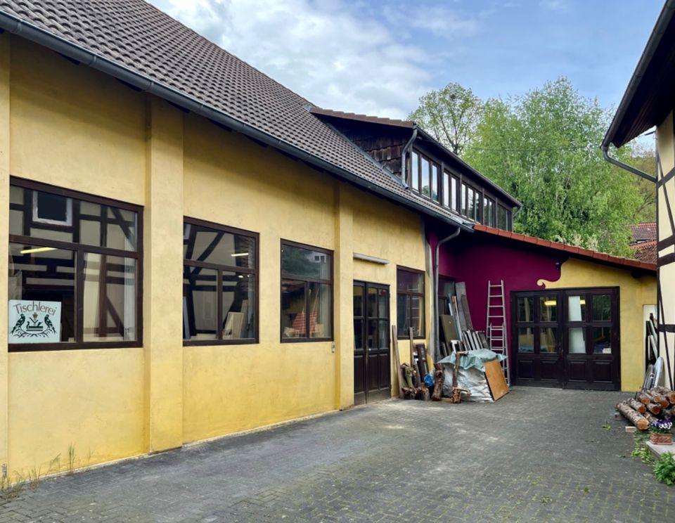 Gewerbehalle / Tischlerei mit separaten Wohnhaus in Friedland