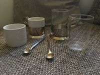 2x 2 in 1 Espressotasse/Teeglas inkl. Löffel und kleine Teller Bayern - Erlangen Vorschau