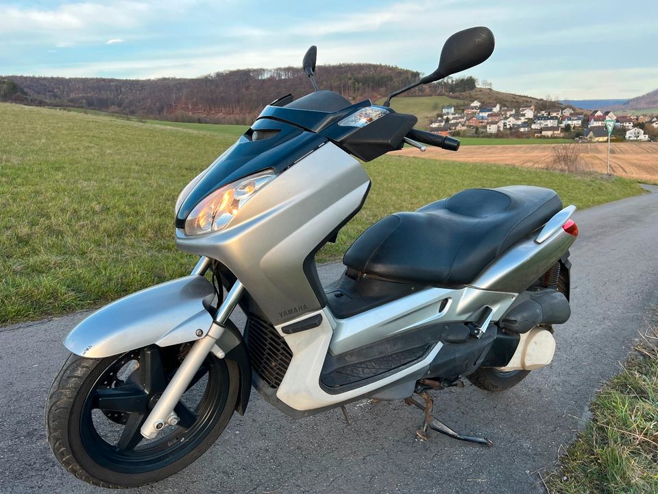 Yamaha X-MAX 250 (YP250R xmax) in Höxter