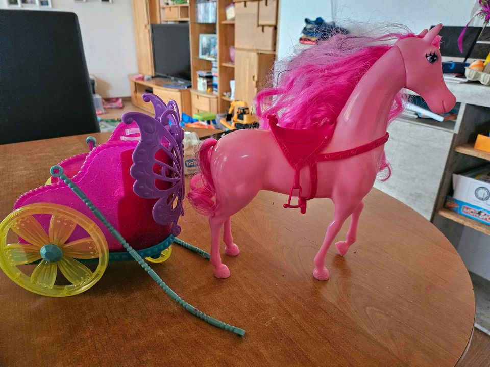 Barbie Pferd mit Kutsche in Leibertingen