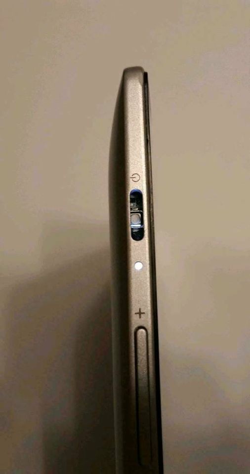 Lenovo MIIX 320-10ICR     2 in 1 Tablet in Moers