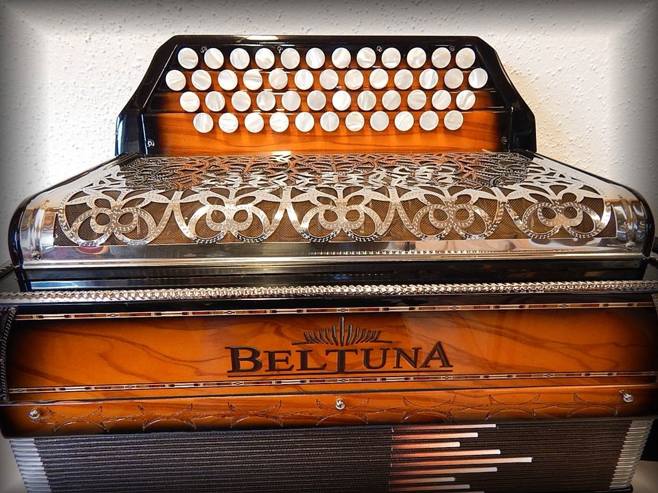 gebr. Harmonika, BELTUNA Emotion, GCFB mit starken Tremolo ! in Farchant