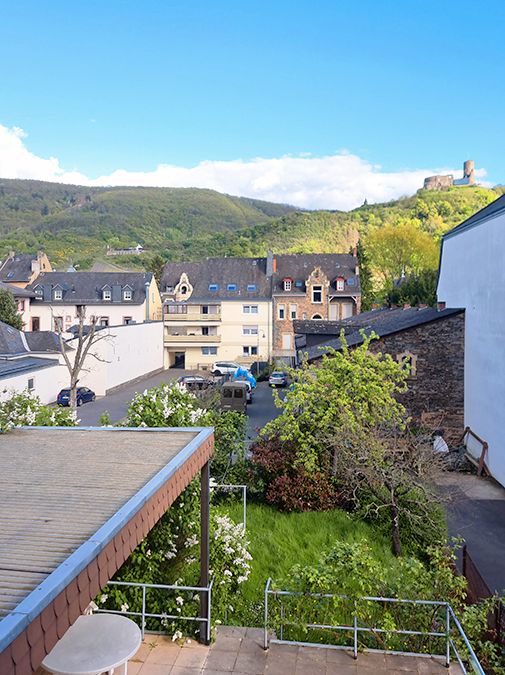 Stilvolles Wohnhaus mit vielfältigen Gestaltungsmöglichkeiten in Bernkastel-Kues