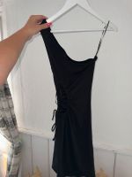 Kleid mit einer Schulter frei und Schnürrloch Sachsen - Radebeul Vorschau