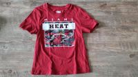 NBA Miami Heat T-Shirt ca Gr. 110 116 XS 4 5 Jahre Rot Basketball Nordrhein-Westfalen - Rheinbach Vorschau