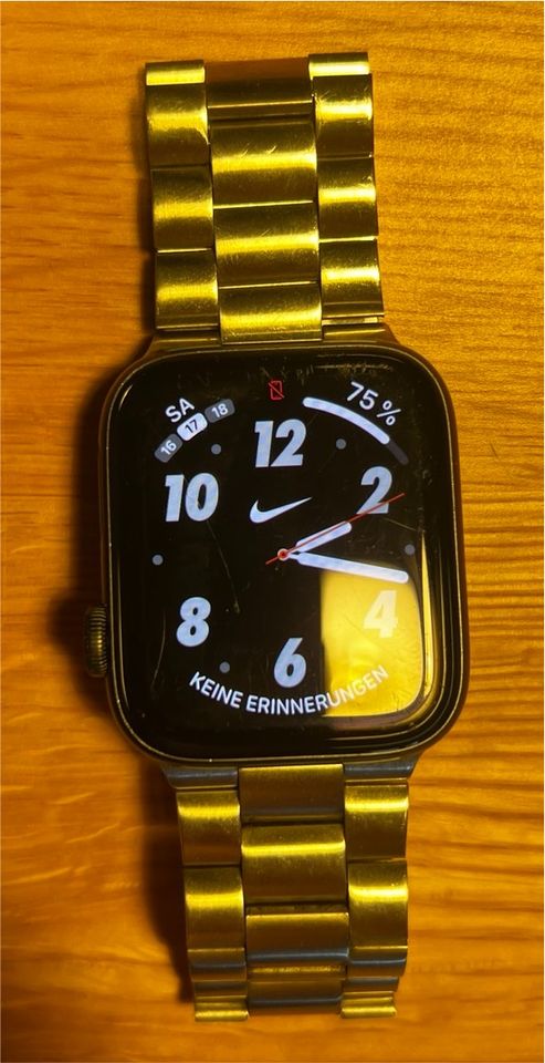 Apple Watch SE 44mm in Mainleus