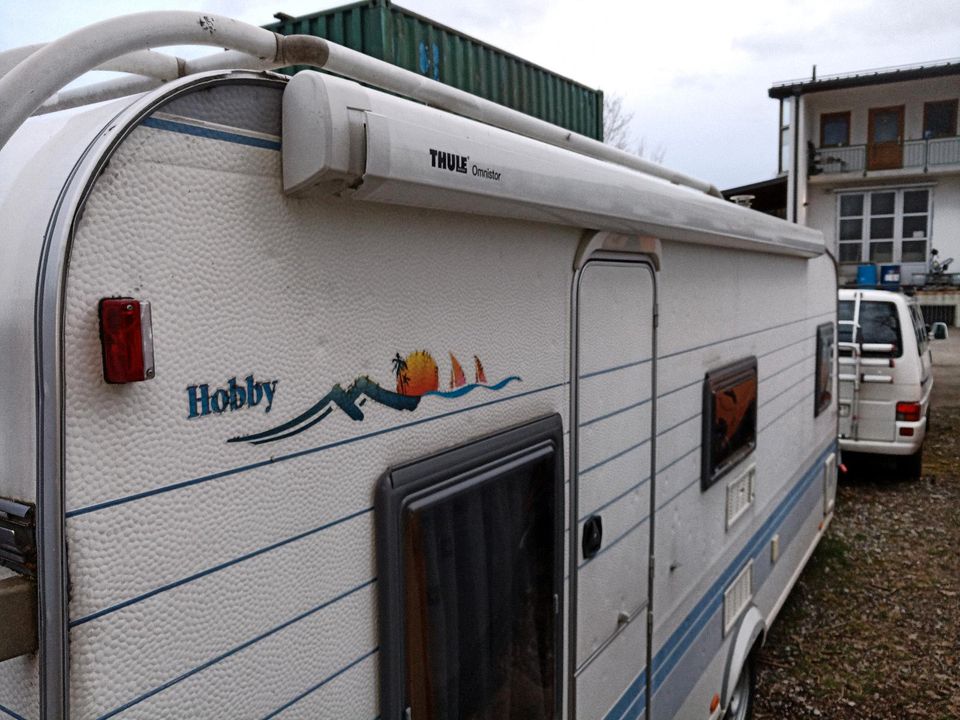 Hobby Wohnwagen mit stockbetten. in Herrsching