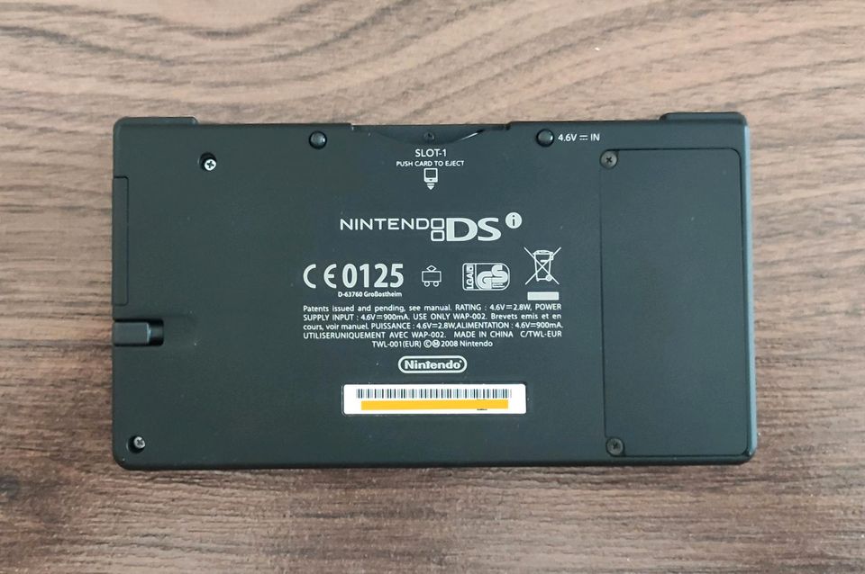 Nintendo DSi Konsole mit kompletter OVP in Frankfurt am Main