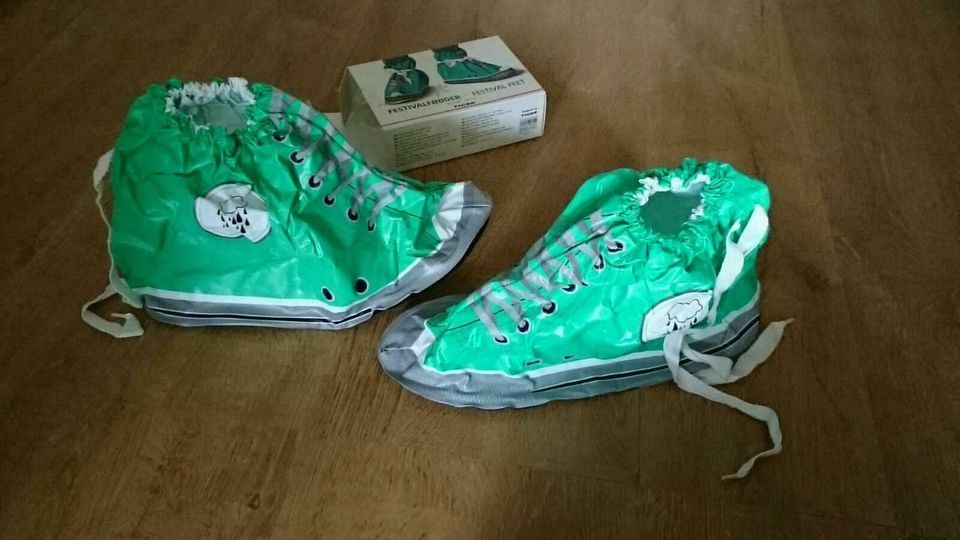 NEU! Wasserdichte „Schuhe“ Karneval Converse Style Kostüm in Kaiserslautern