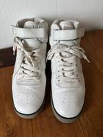Weiße Fila Sneaker Vintage Gr.45 München - Thalk.Obersendl.-Forsten-Fürstenr.-Solln Vorschau