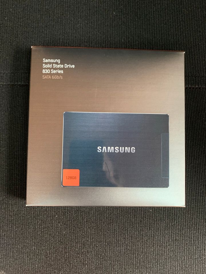 Samsung solid State Drive SSD neu original verpackt ! 830 Series in Hohentengen am Hochrhein