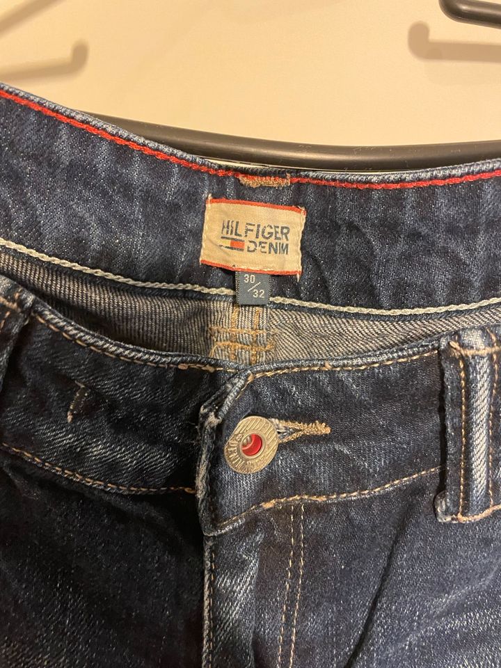 Tommy Hilfiger Jeans W 30 L 32 in Hamburg