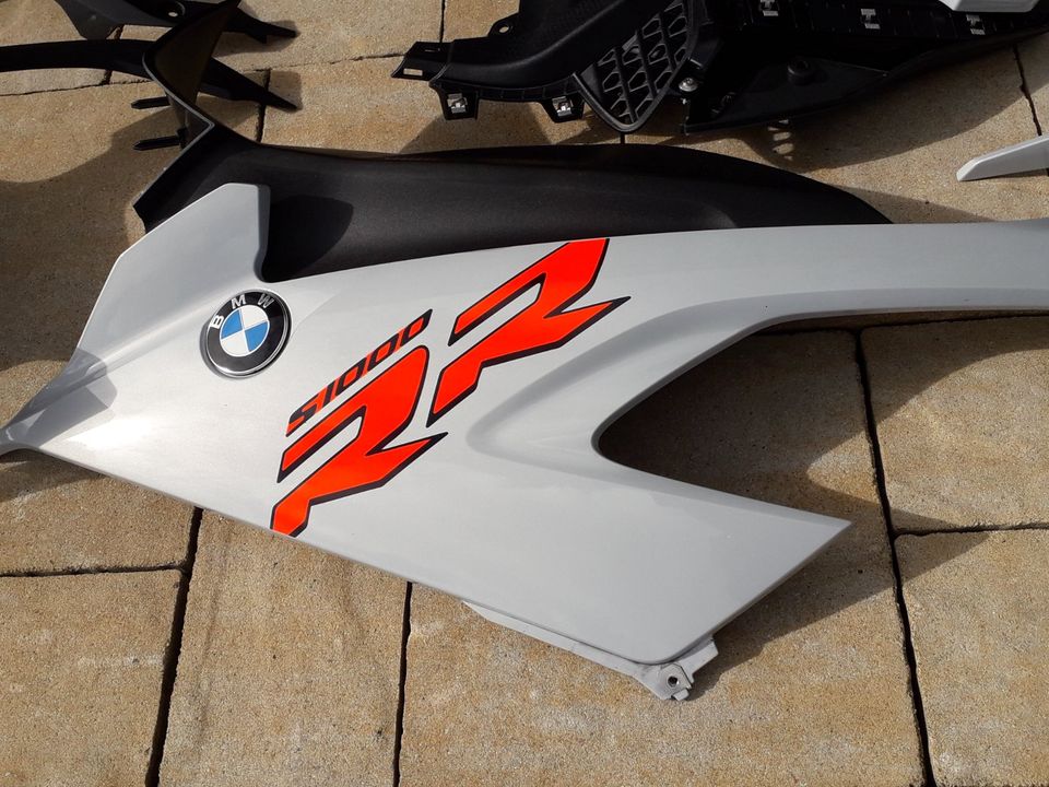 BMW S1000RR K67 Lacksatz, Verkleidung, Hockenheimsilber in Bestensee