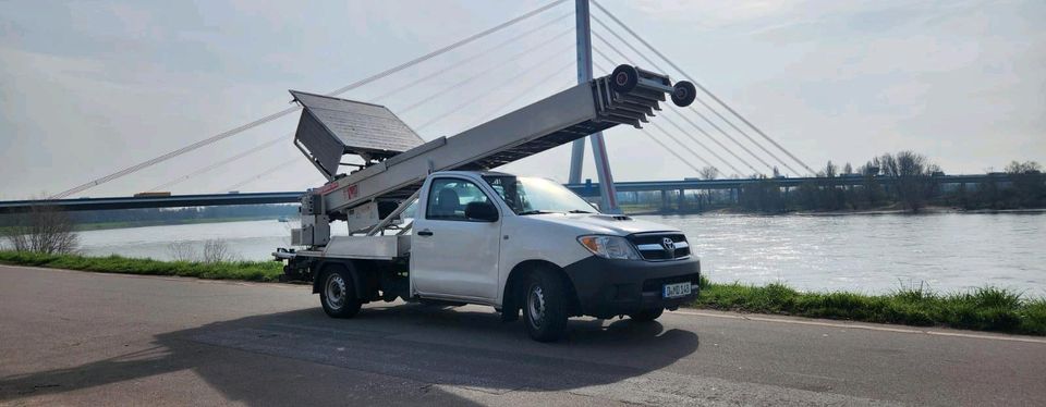 Möbellift Vermietung mit Bediener in Neuss