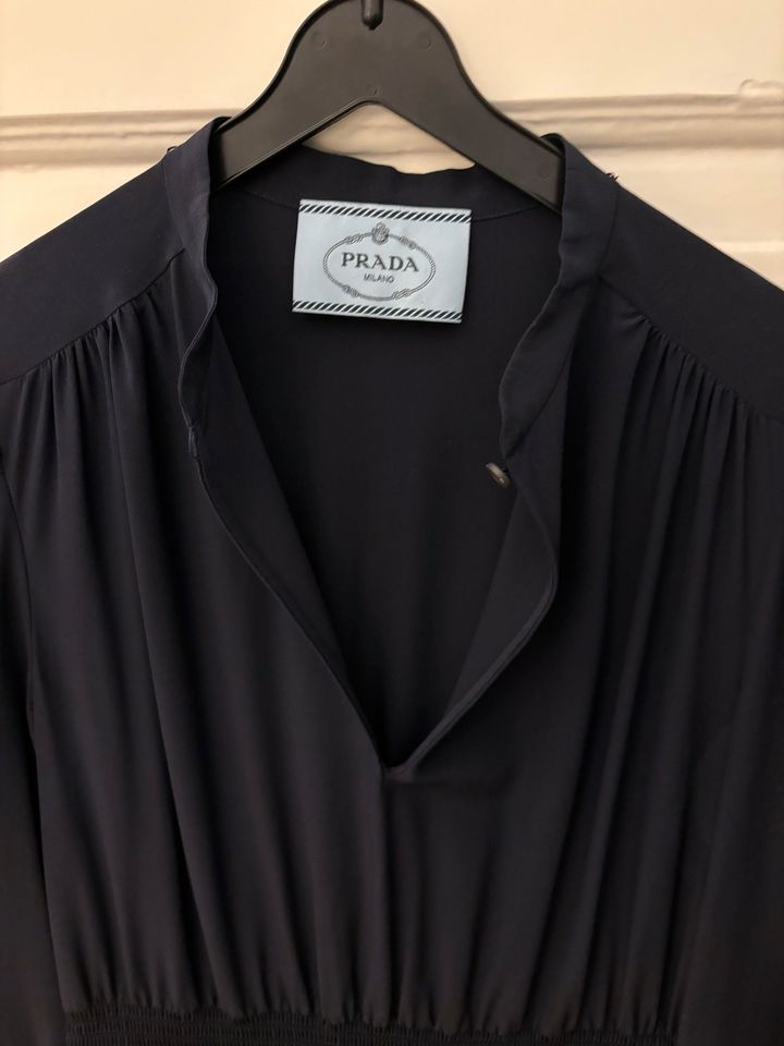 Elegantes PRADA Kleid Seidenstretch in München