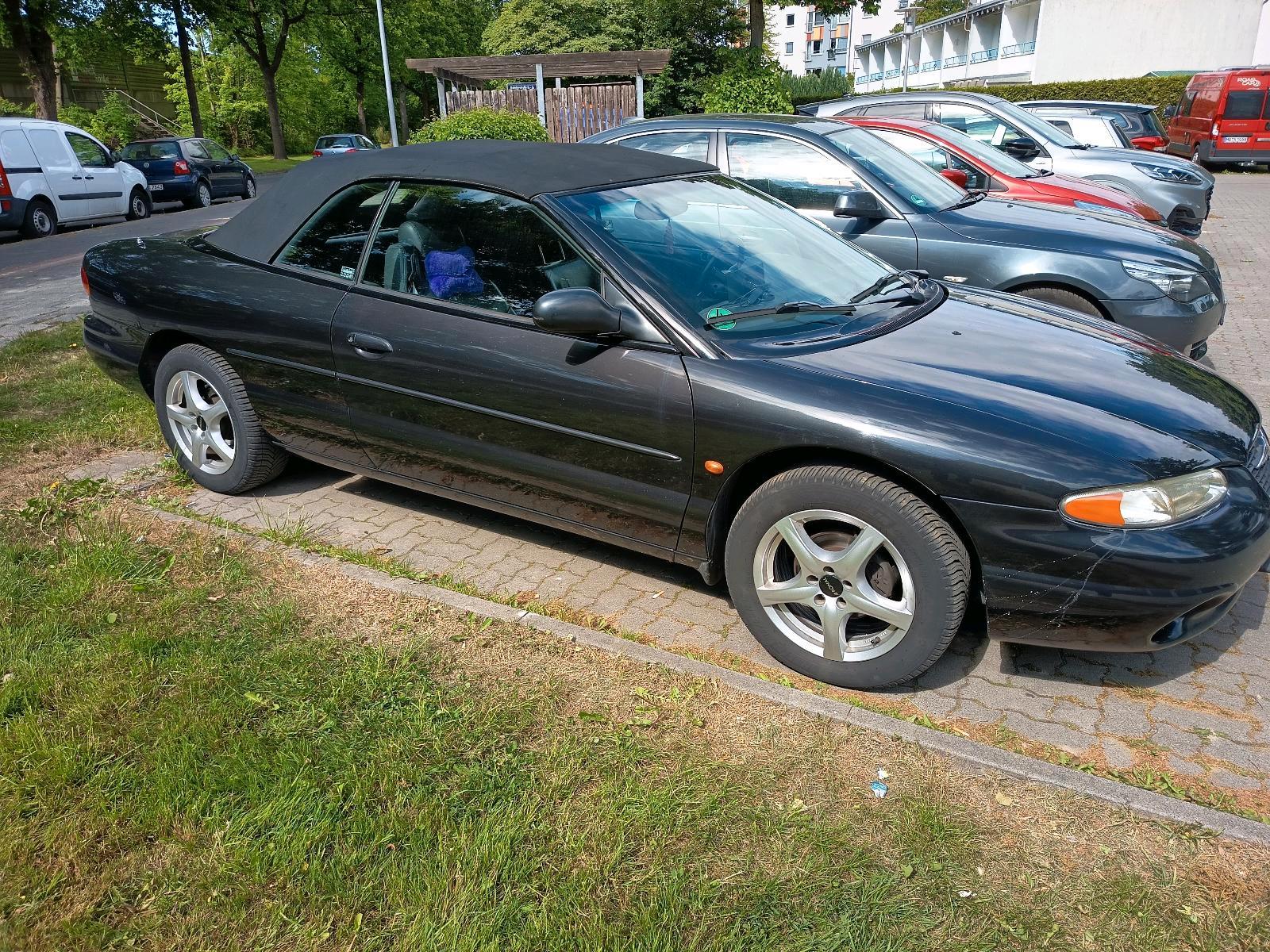 Abbildung des Autos Chrysler Stratus LX