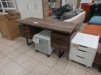 Tisch Schreibtisch Bürotisch Computertisch Büromöbel UVP 349,99€ Hessen - Schwalmstadt Vorschau