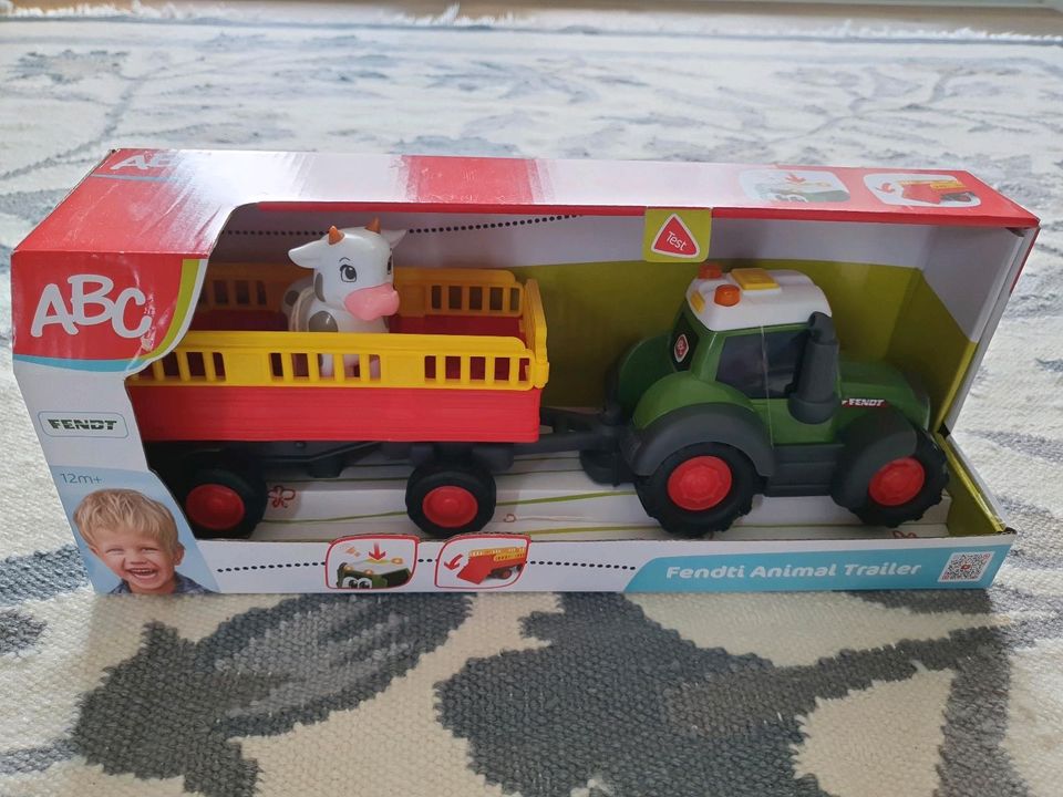 Dicke Toys ABC Fendti Animal Trailer in Enger