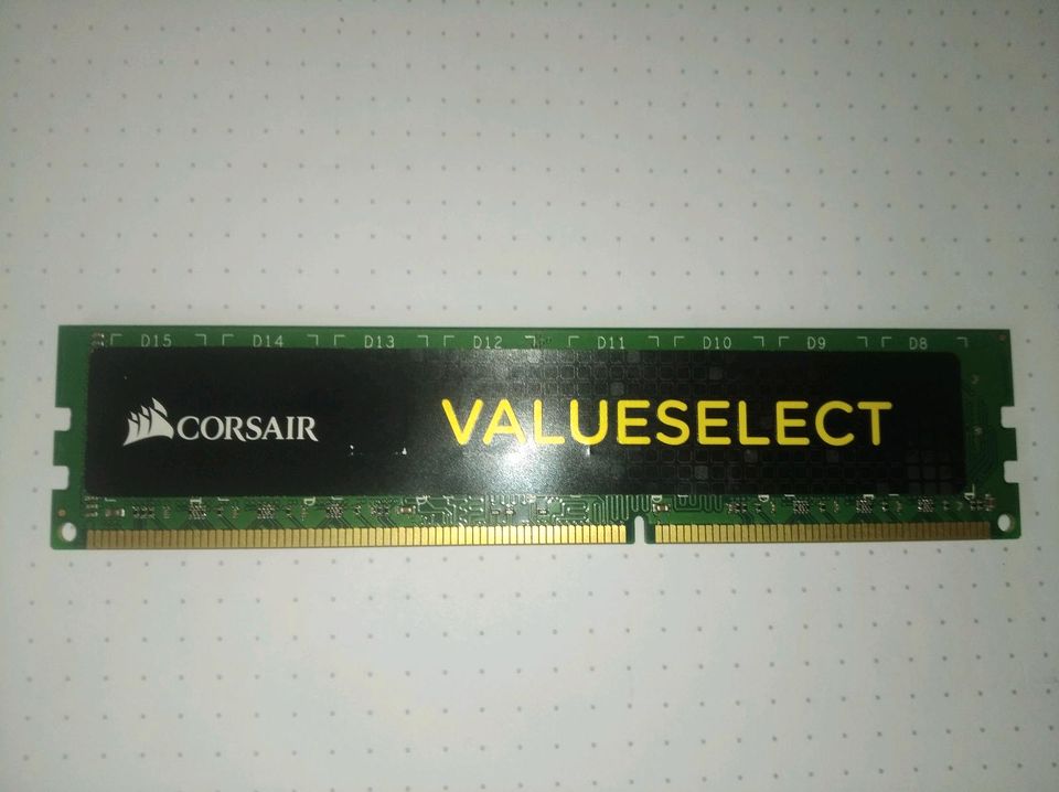 Corsair 4gb DDR3 RAM 1600mhz in Essen