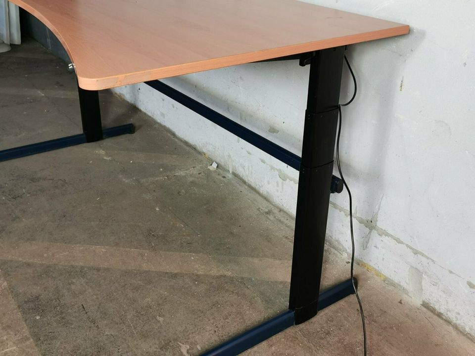 Elektrisch höhenverstellbarer Schreibtisch Bürotisch Stehtisch in Berlin
