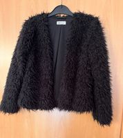 H&M Cardigan schwarz mit Glitzer 146 / 152 Niedersachsen - Goldenstedt Vorschau