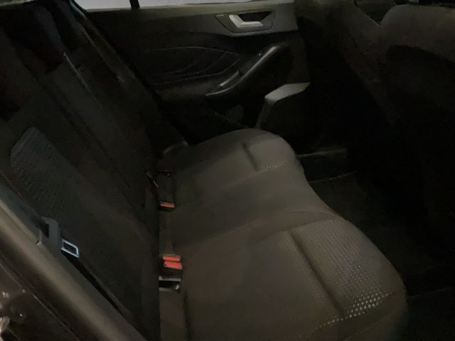 Ford Focus ST-Line X Bluetooth Navi Klima el. Fenster in Bad Tölz