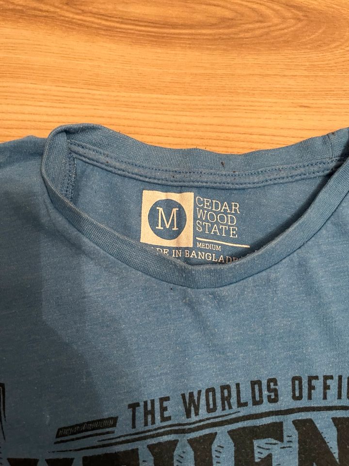 T-Shirt in blau mit Aufdruck in Soest